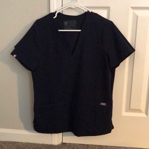 Casma Three Pocket Scrub Top
